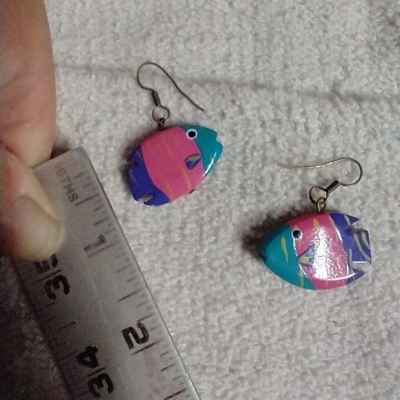 Multicolor fish 🐠 🐟 wire earrings - Picture 2 of 2